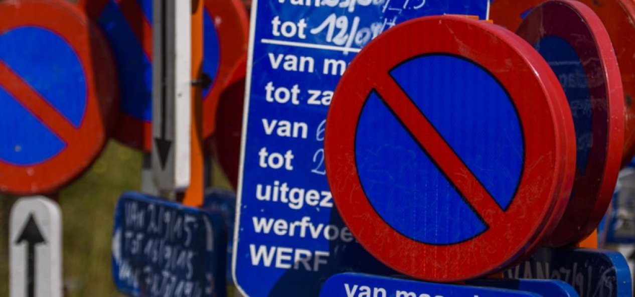 Aanvraag inname openbaar domein en tijdelijk parkeerverbod voortaan online